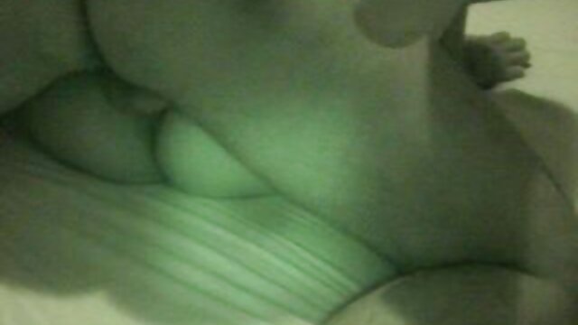 Adrian Olsen caza dos grandes xxx lesbianas orgasmos pollas negras